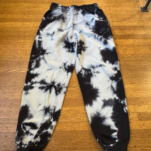 Boys Nike L Black and gray Tie Dye Sweatpants - Picture 1 of 5